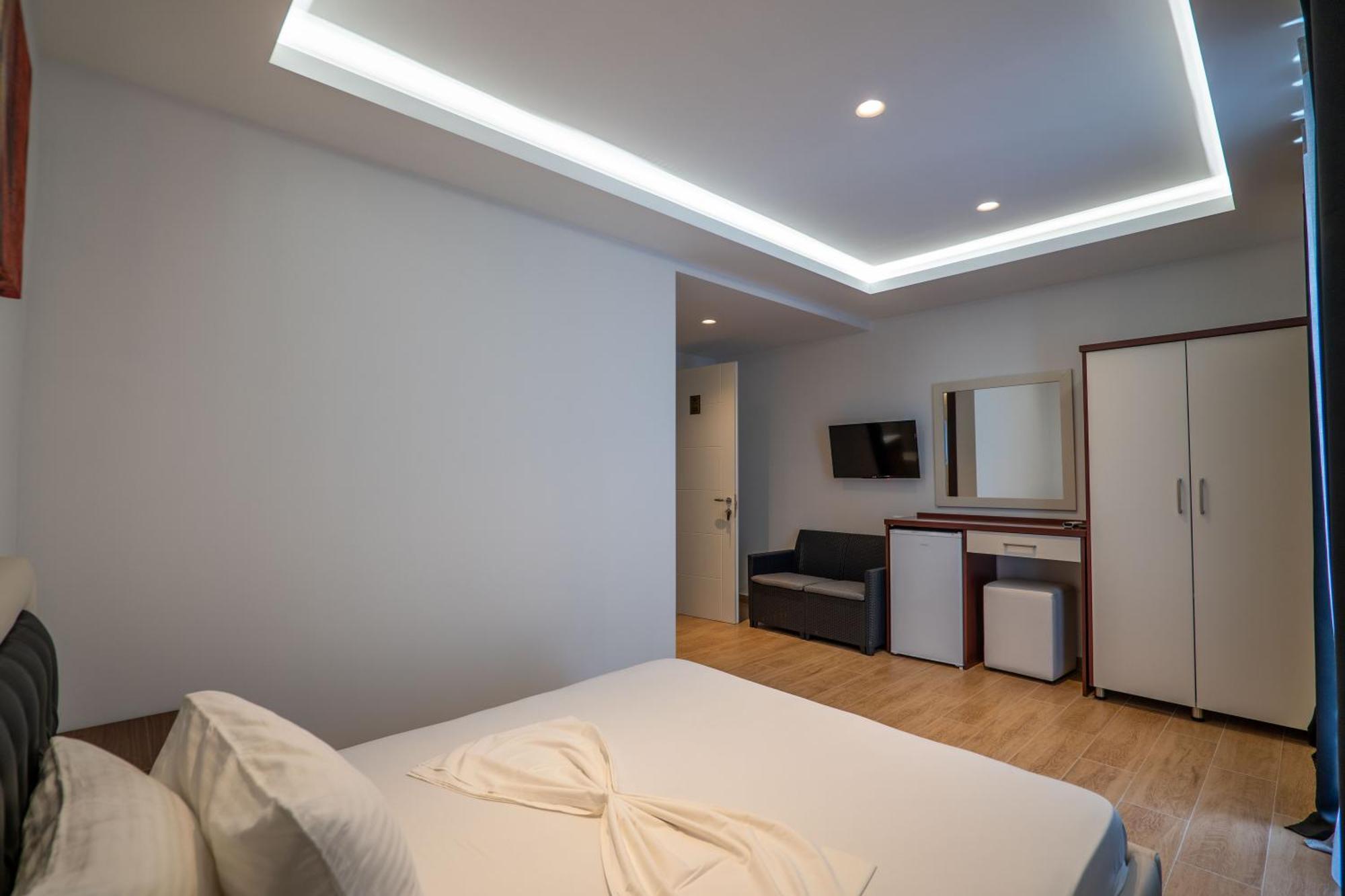 Fori'S Rooms Himarë Exteriér fotografie