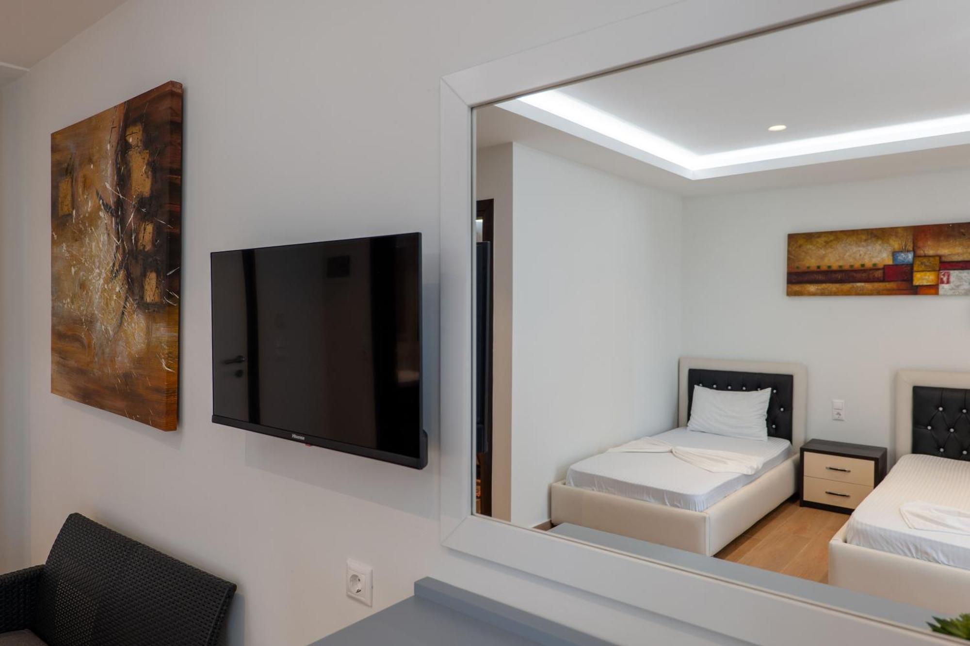 Fori'S Rooms Himarë Exteriér fotografie