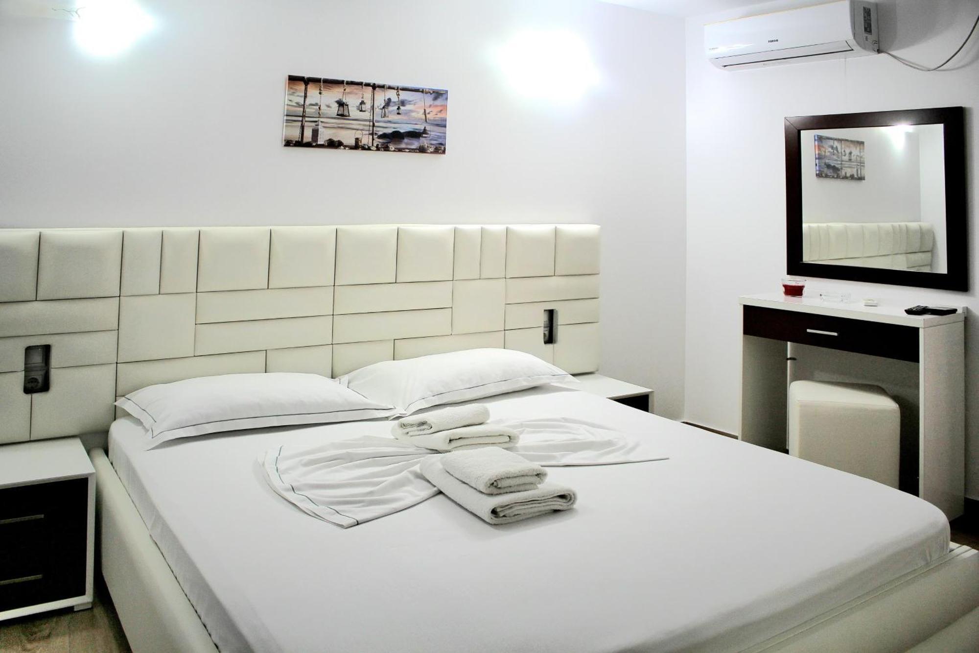 Fori'S Rooms Himarë Exteriér fotografie