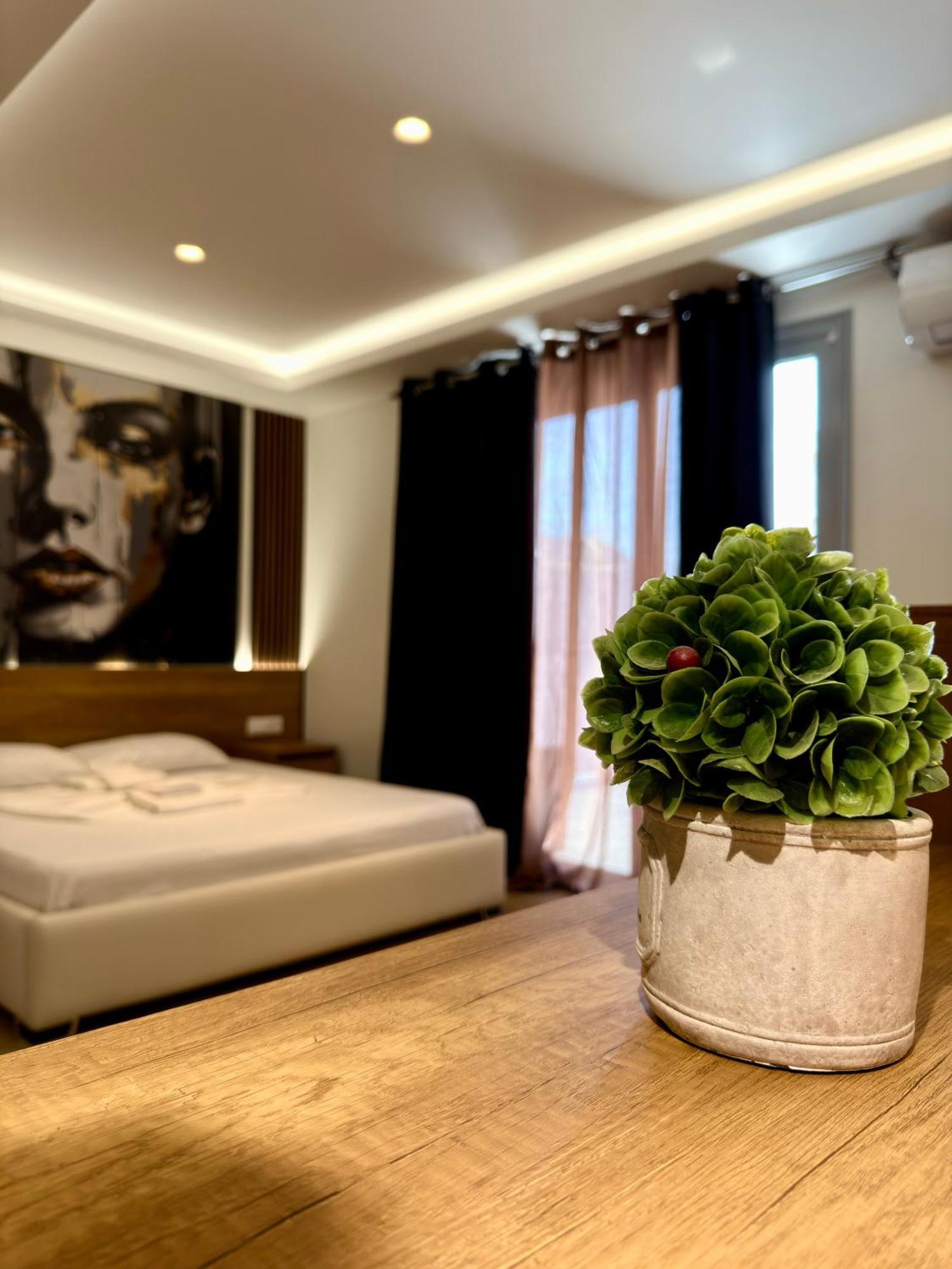 Fori'S Rooms Himarë Exteriér fotografie