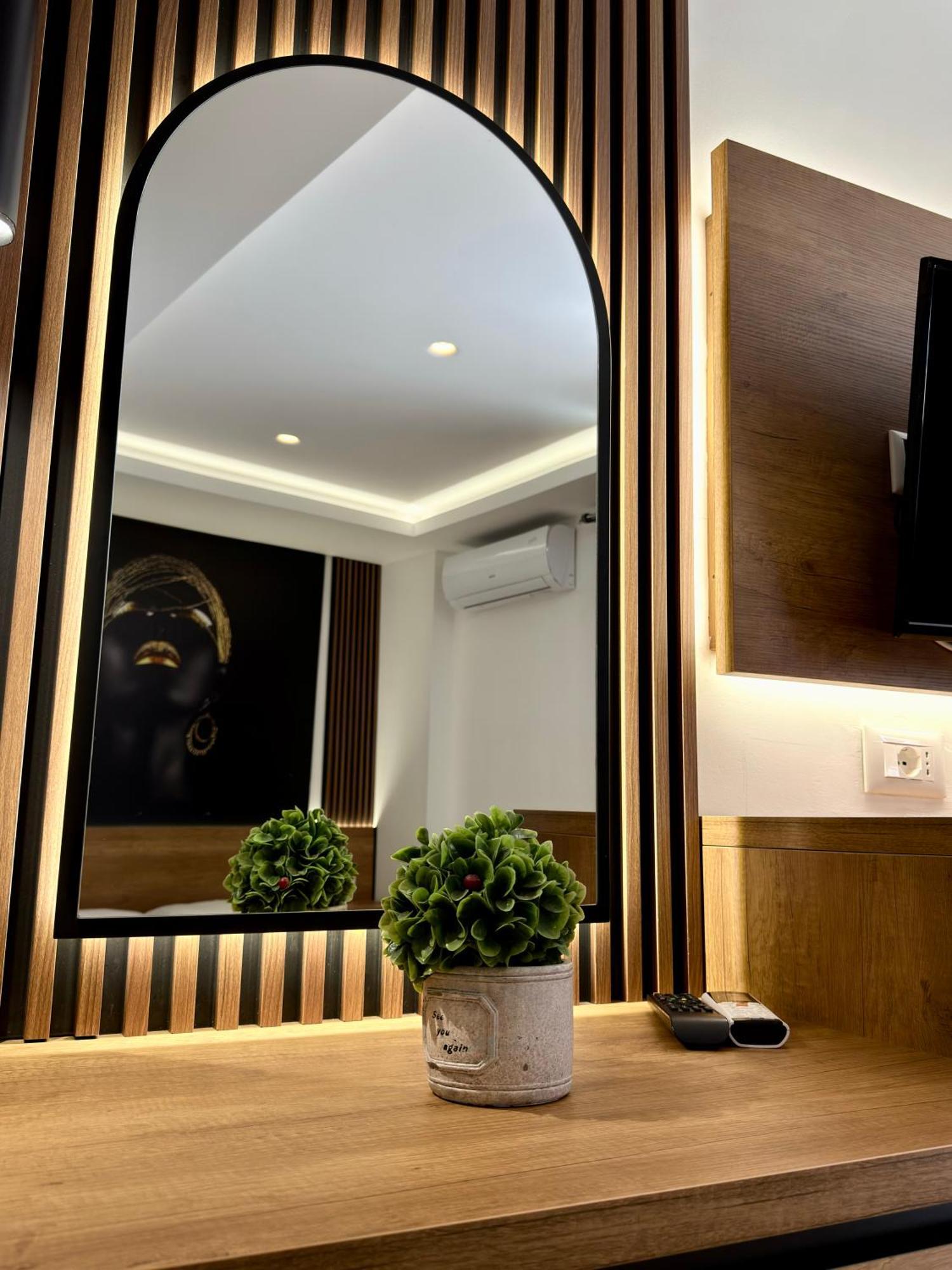 Fori'S Rooms Himarë Exteriér fotografie